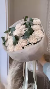 Photo of bouquet "Bouquet 19 Dianthus Cream Pink Purple “Whispering Reverie” Dubai" — Dubai - Flowers Delivery Flowers Place, photo 1 of 1