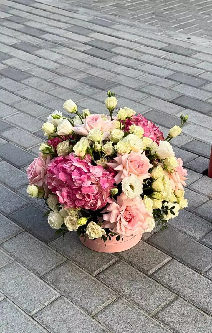 Bouquet photo: Flower arrangements — Flowers Place Bali