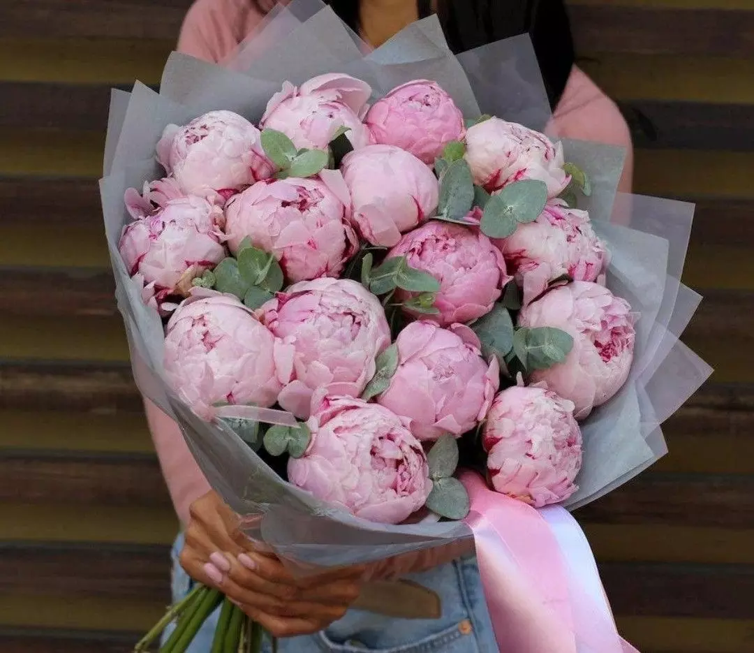 Bouquet photo: Flowers for daughter — Flowers Place Dubai