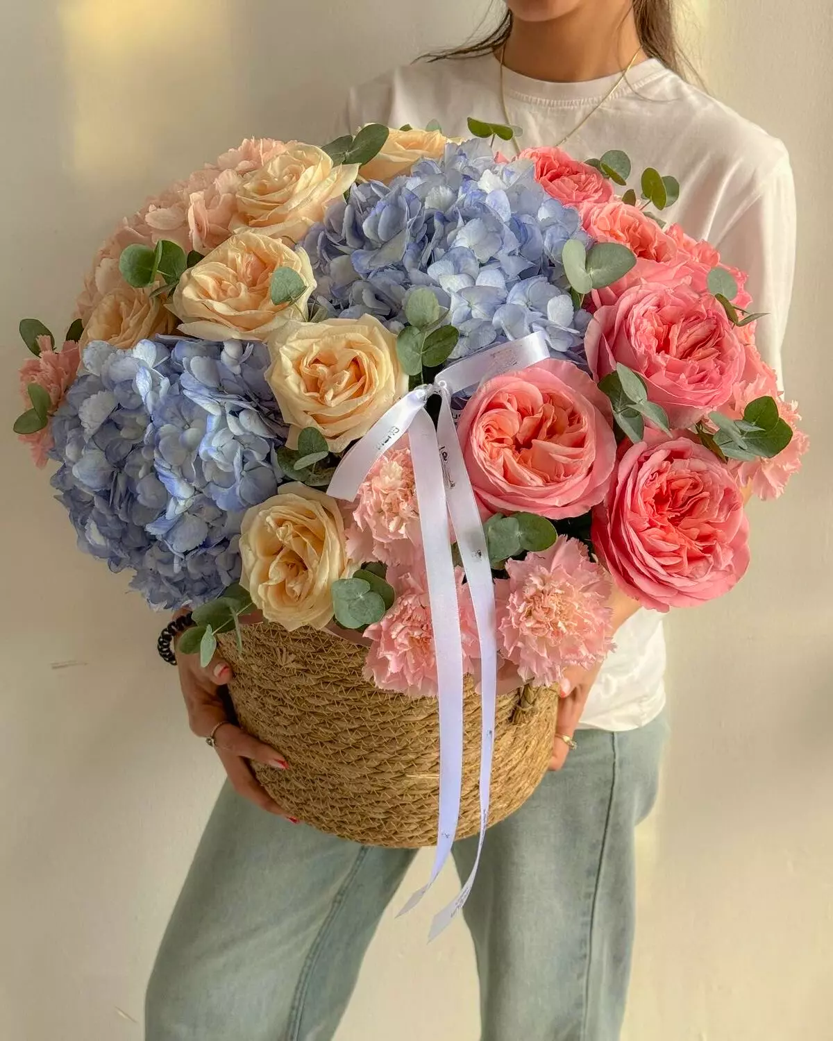Bouquet photo: Flower arrangements — Flowers Place Dubai