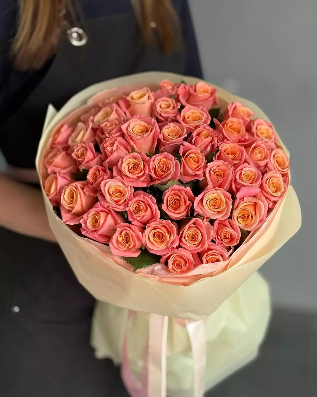 Order bouquet Bouquet 51 Red Roses “Scarlet Murmurs” Bali with 56 flowers for 150 $, 210 $, 290 $ — photo 1 of 3