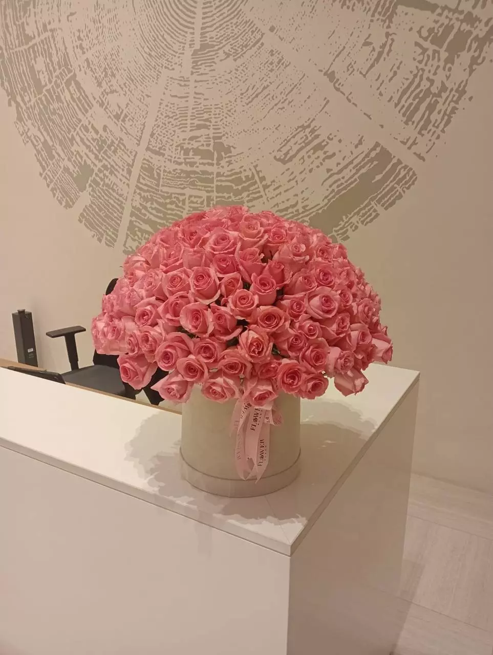 Bouquet photo 2: Bouquet of 101 roses — Flowers Place Dubai