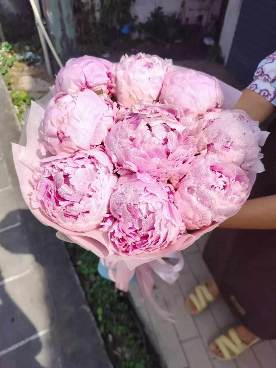 Bouquet photo: Flowers for Anniversary — Flowers Place Dubai