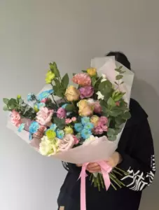 Photo of bouquet "Arrangement 5 White Roses 13 Chrysanthemums 7 Pink Eustomas “Bosporus Whisper” Istanbul" — Istanbul - Flowers Delivery Flowers Place, photo 1 of 1