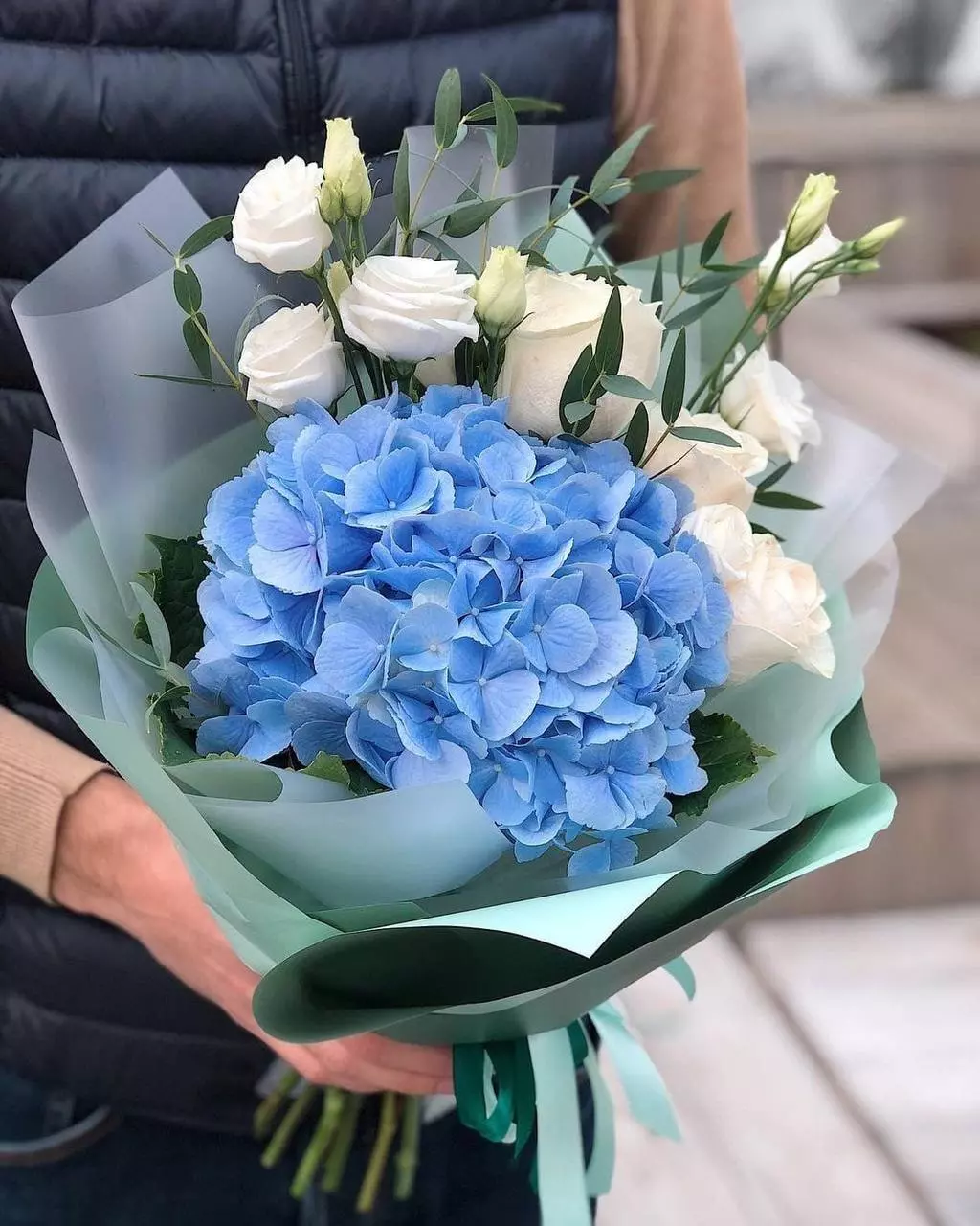 Bouquet photo: Affordable bouquets — Flowers Place Dubai