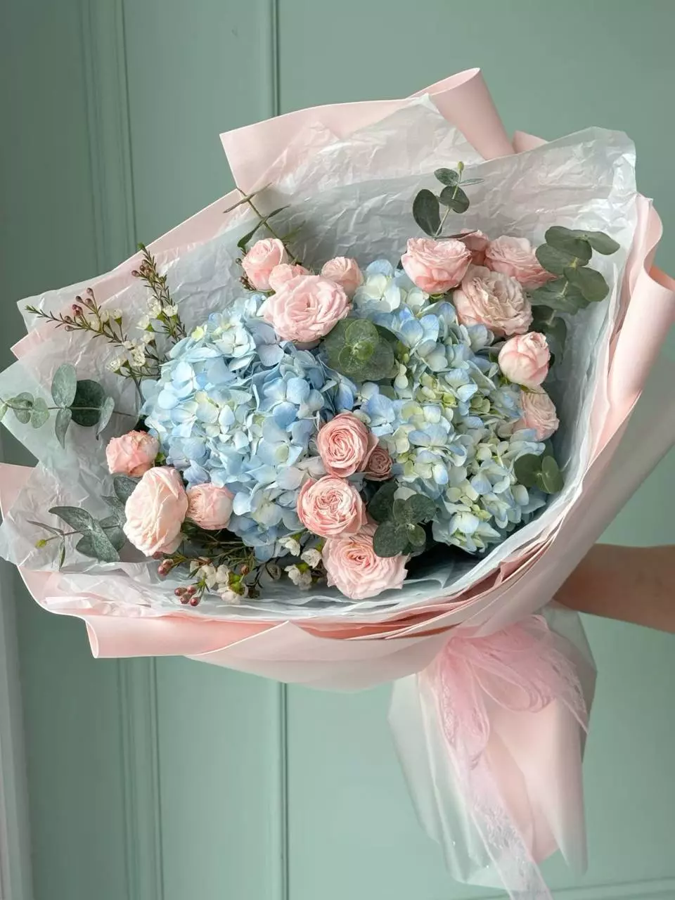 Bouquet photo: Flower arrangements — Flowers Place Bangkok