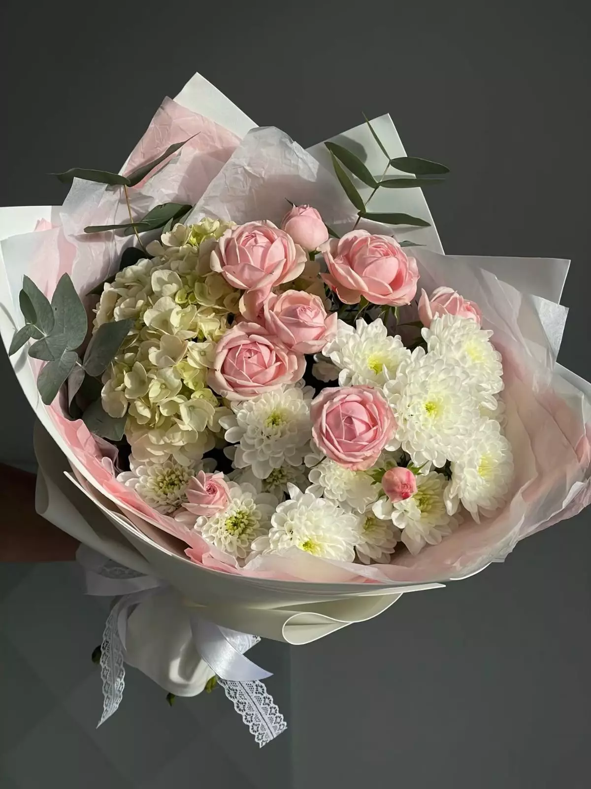 Bouquet photo: Flower arrangements — Flowers Place Istanbul