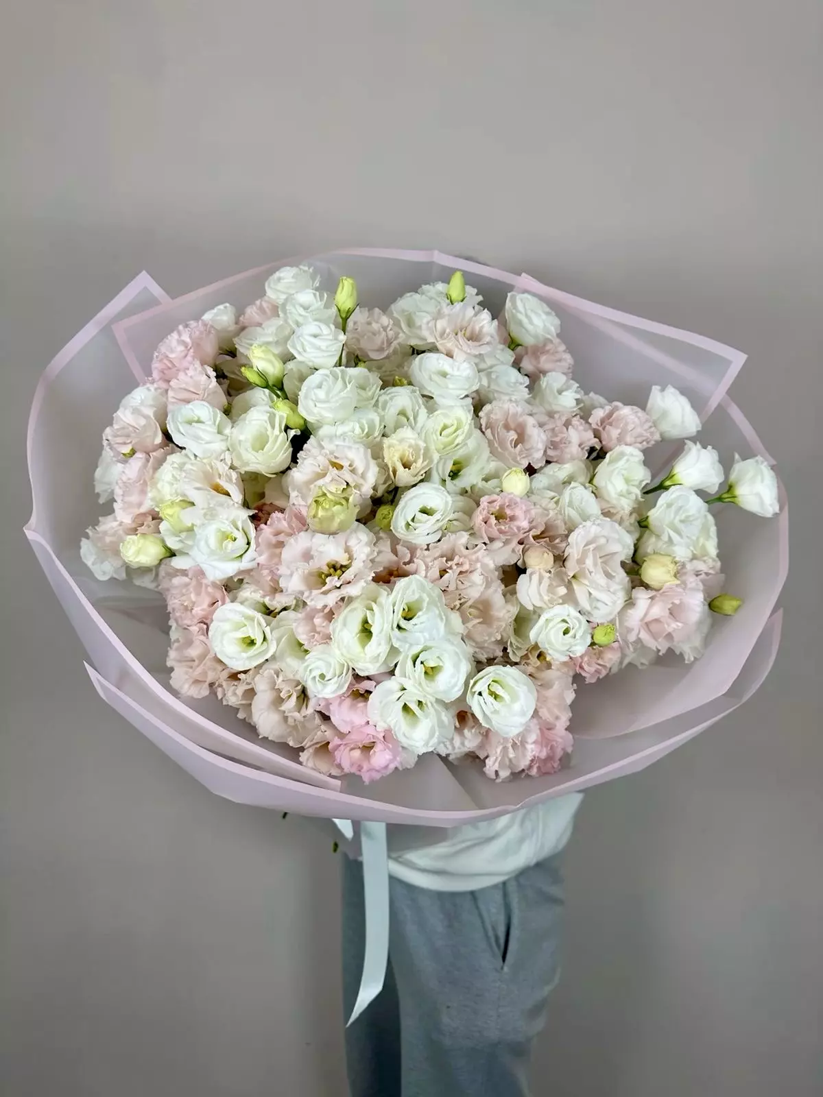 Bouquet photo: Eustoma — Flowers Place Dubai