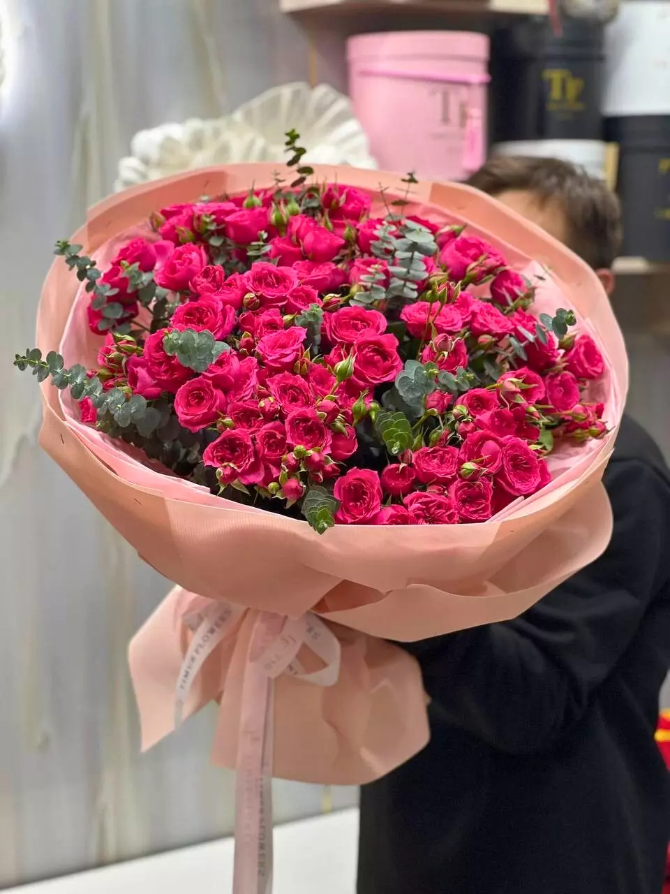 Bouquet photo: Rose bouquets — Flowers Place in Da Lat