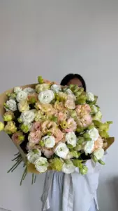 Photo of bouquet "Bouquet 51 White Eustoma in Paper Wrapping “Silent Reverie” Phuket" — Phuket - Flowers Delivery Flowers Place, photo 1 of 1