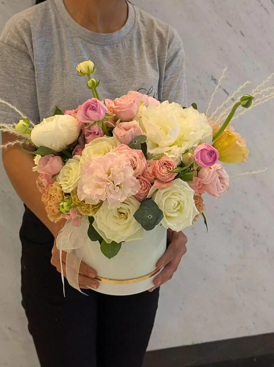Bouquet photo: Flower arrangements — Flowers Place Ayia Napa