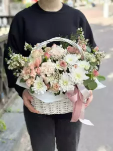 Photo of bouquet "Arrangement Chrysanthemum 11 Anemone 21 Dianthus 6 Whispering Basket “Tidal Murmurs” Phuket" — Phuket - Flowers Delivery Flowers Place, photo 1 of 1