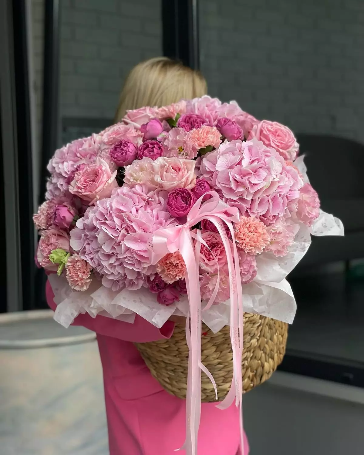 Bouquet photo: Flower arrangements — Flowers Place Ayia Napa
