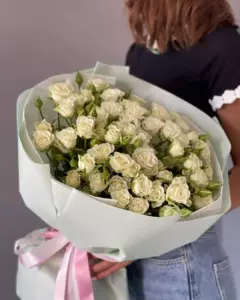 Photo of bouquet "Bouquet 15 White Spray Roses Paper Wrap “Silent Whisper” Phuket" — Phuket - Flowers Delivery Flowers Place, photo 1 of 3