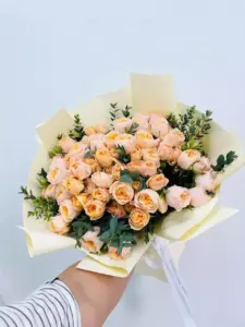 Photo of bouquet "Bouquet 25 Cream Pink Peony Roses “Silken Murmurs” Phuket" — Phuket - Flowers Delivery Flowers Place, photo 1 of 1