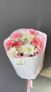 Photo of bouquet "Arrangement Gerbera 5 Chrysanthemum 9 “Tropical Murmurs” Phuket" — Phuket - Flowers Delivery Flowers Place, photo 1 of 1