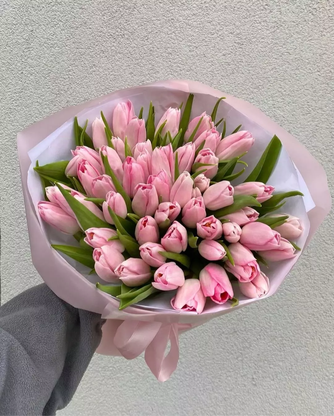Bouquet photo: Flowers for Anniversary — Flowers Place Dubai