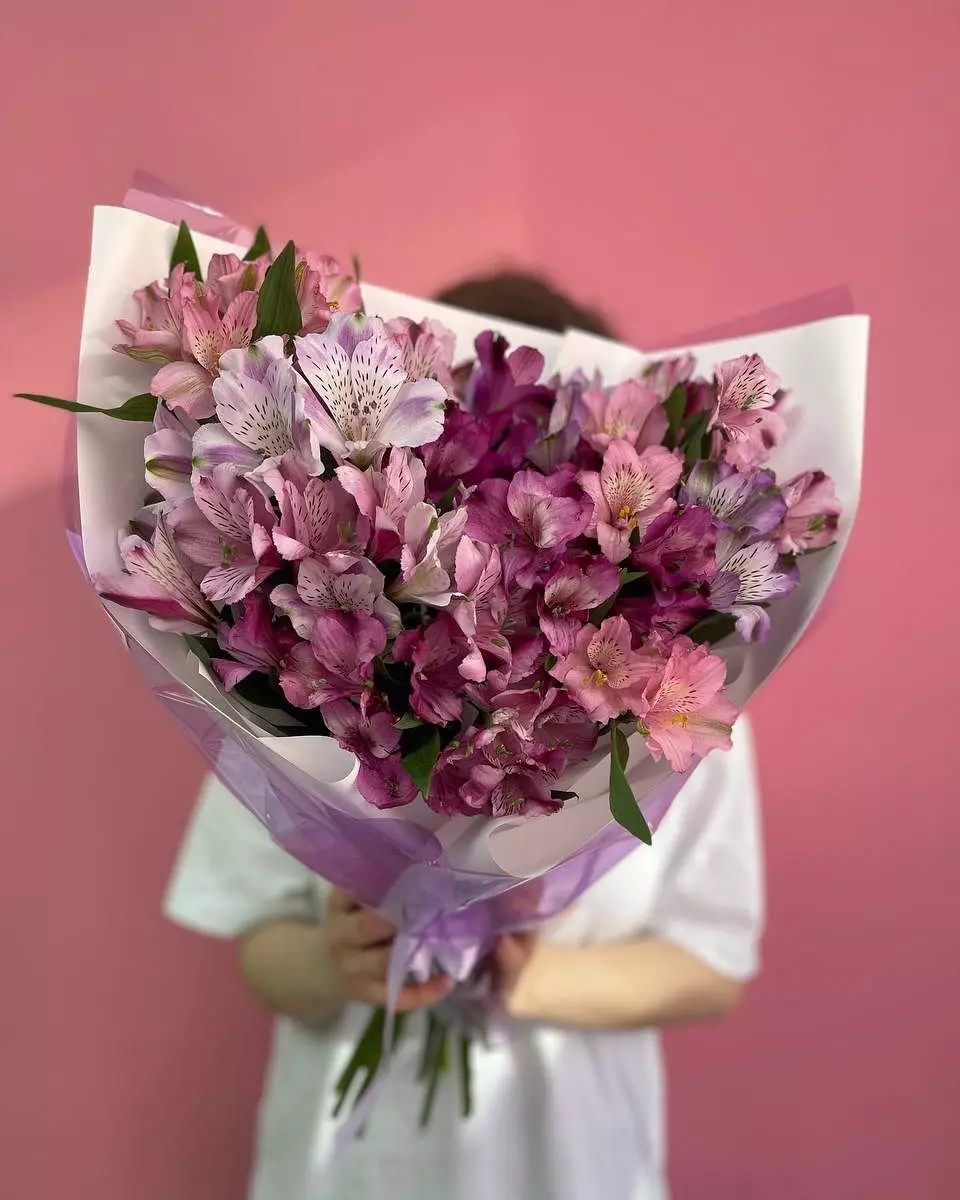 Bouquet photo: Affordable bouquets — Flowers Place Dubai