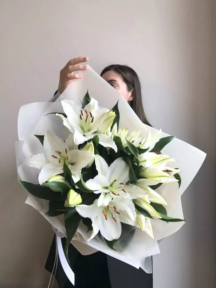 Bouquet photo: Flowers for Anniversary — Flowers Place Dubai