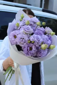 Photo of bouquet "Bouquet 5 White Eustoma Paper Wrap “Whispering Tides” Phuket" — Phuket - Flowers Delivery Flowers Place, photo 1 of 1