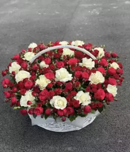 Photo of bouquet "Basket Peony Rose 61 French Rose 15 White Sky Blue “Honey Veil” Phuket" — Phuket - Flowers Delivery Flowers Place, photo 1 of 1