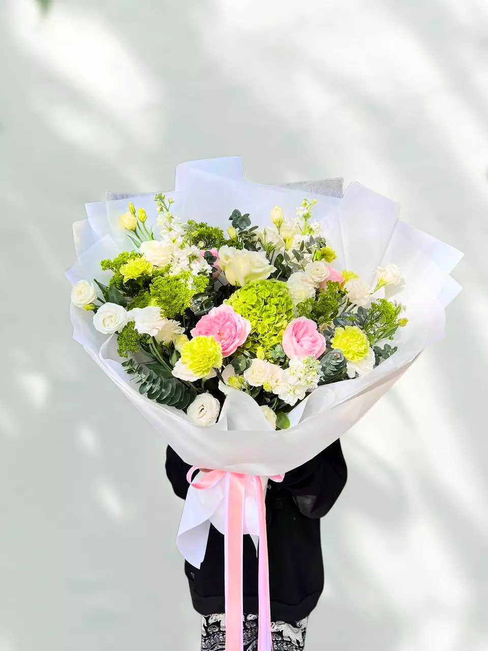 Bouquet photo: Flower arrangements — Flowers Place Istanbul