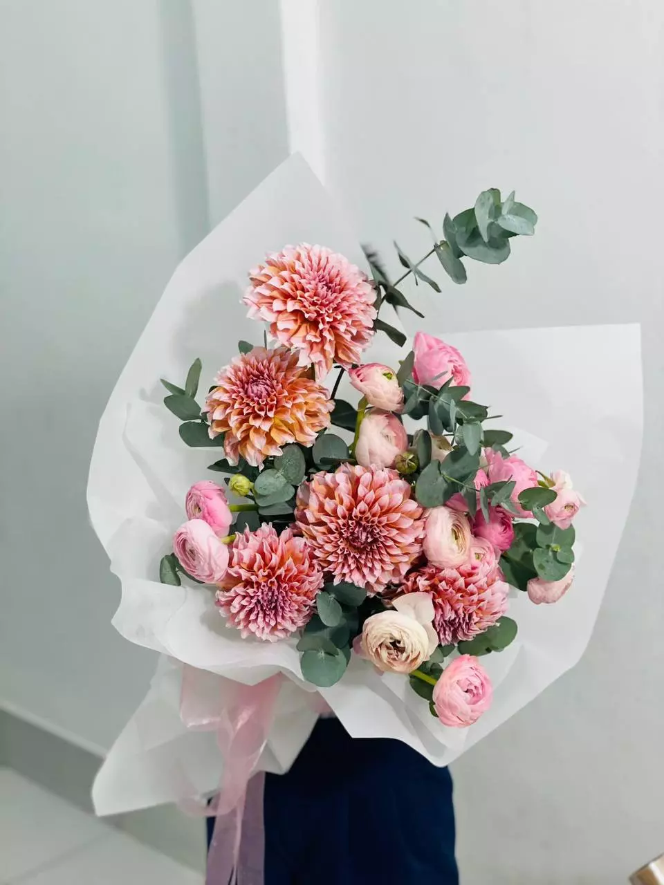 Bouquet photo: Flower arrangements — Flowers Place Phuket